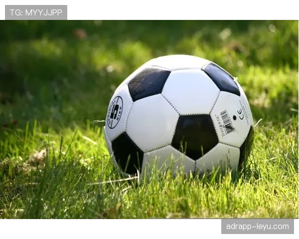 滕哈赫战术灵活调整，率队关键战强势回暖