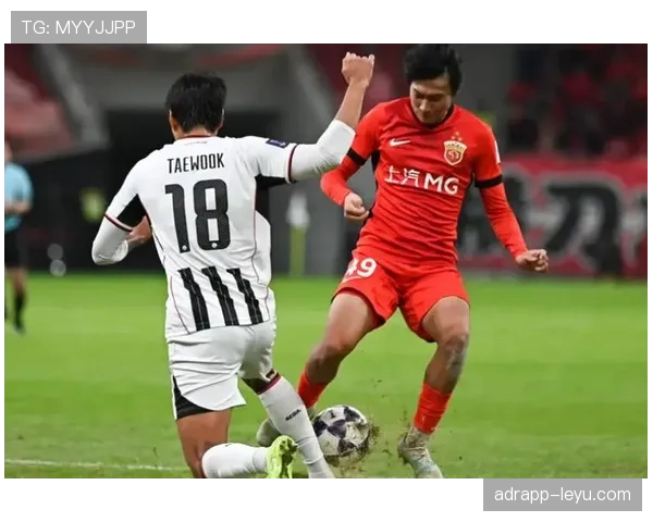 德甲转会窗口引爆球星争夺战，豪门竞相出手引热潮